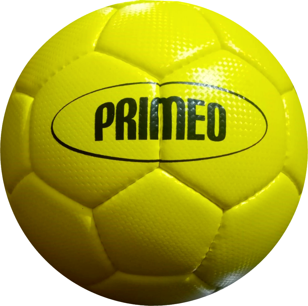 Ballon de football jaune avec l'inscription Primeo au centre
